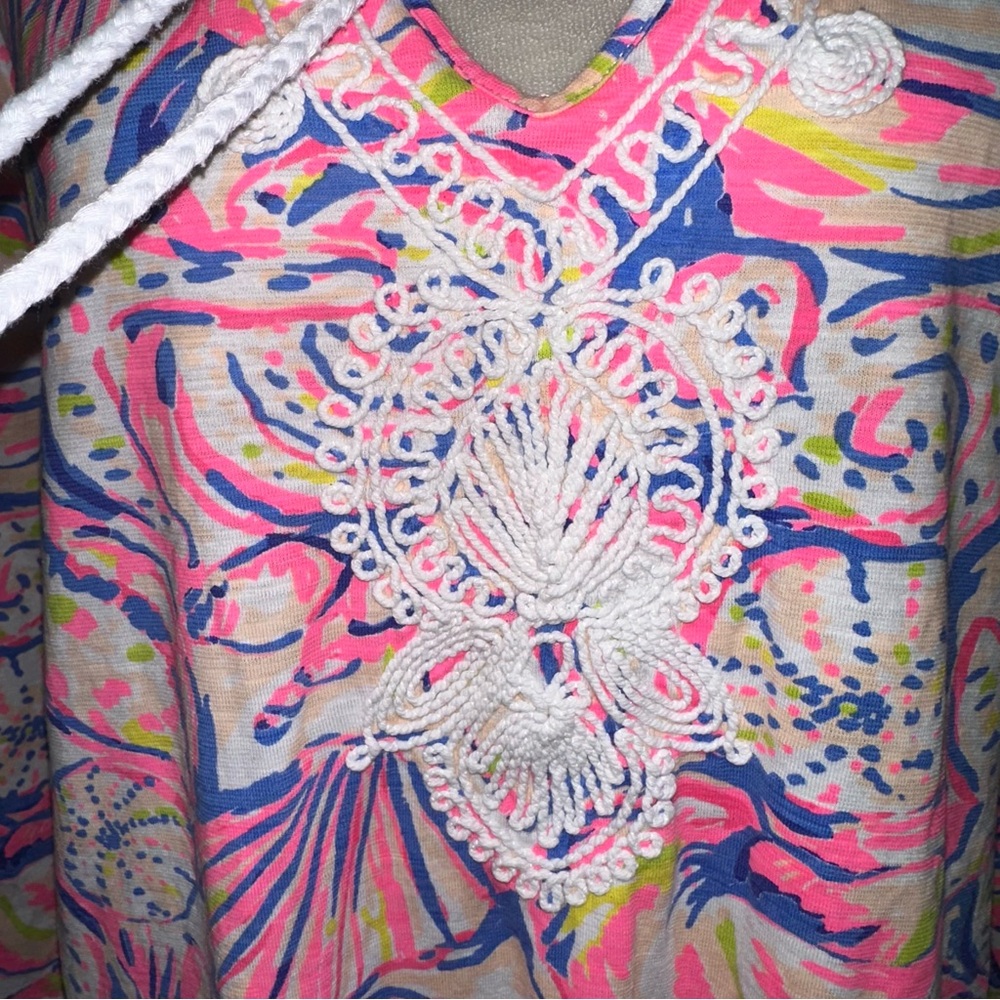 Lilly Pulitzer “Shell of a Time” Holly Top - Picture 5 of 13